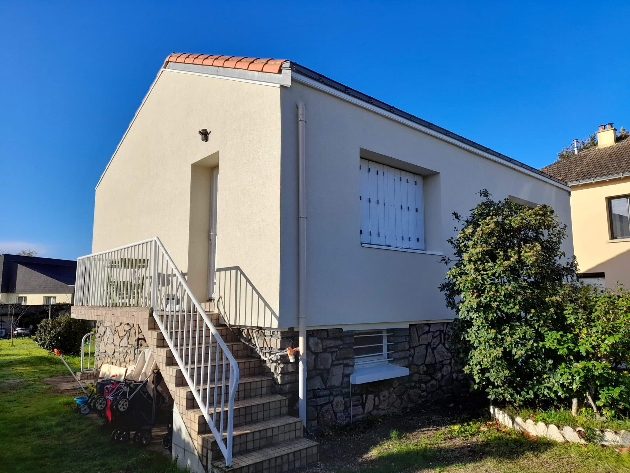 Façade rénovée après isolation thermique extérieure